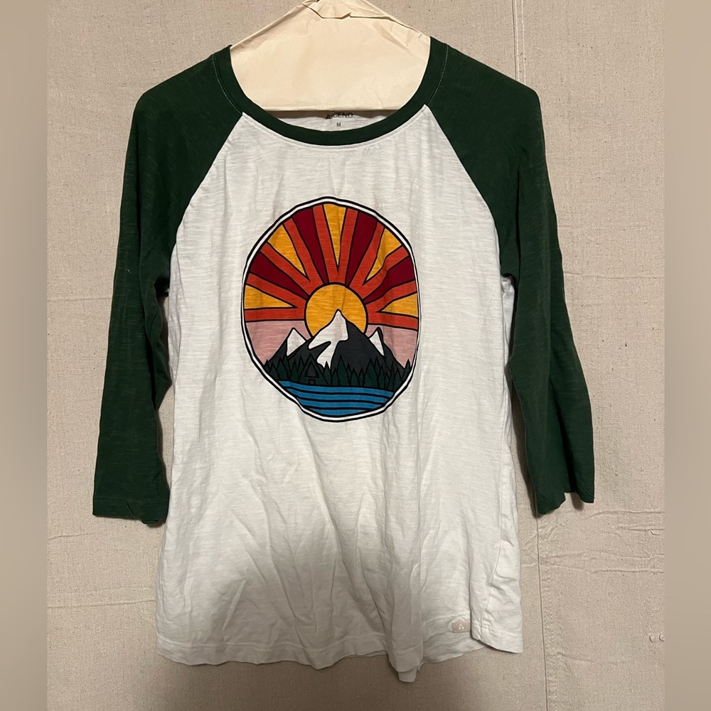 ASCEND Graphic 3/4 length t-shirt